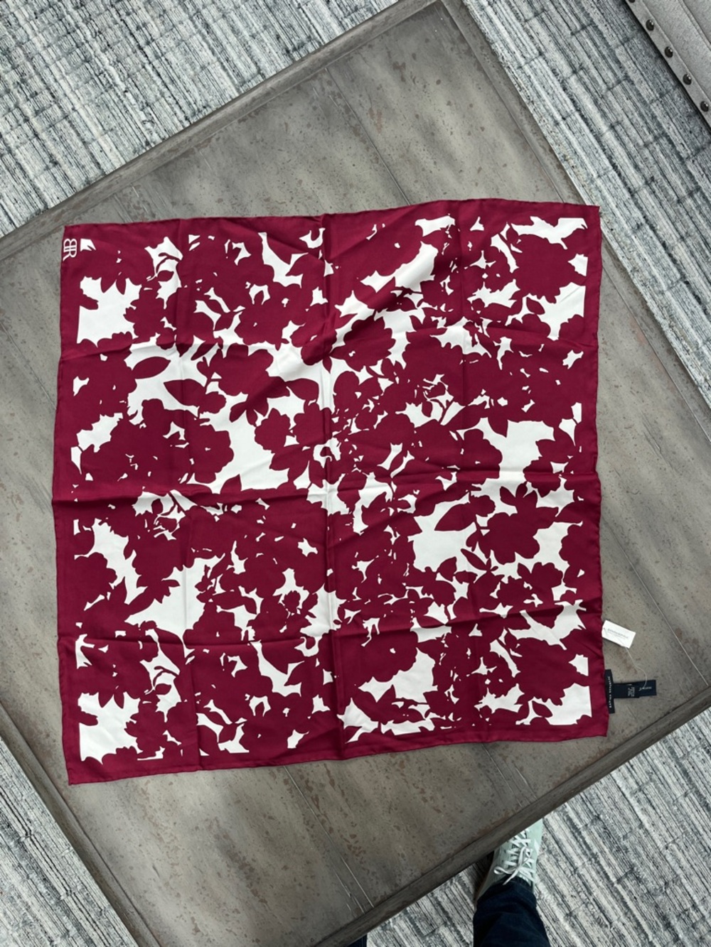 NWT- Banana Republic Berry and White Floral Silk Scarf